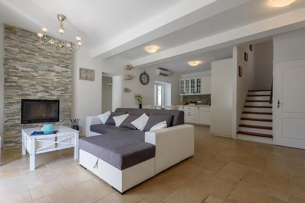 Villa Elen Ist