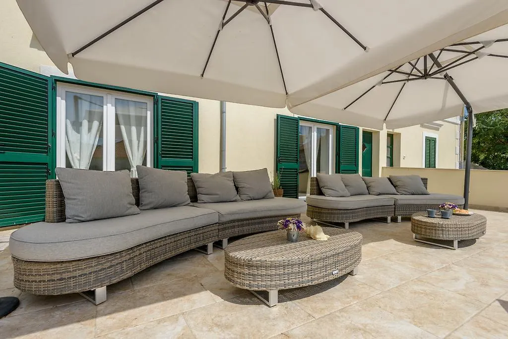 Villa Elen Ist Holiday home