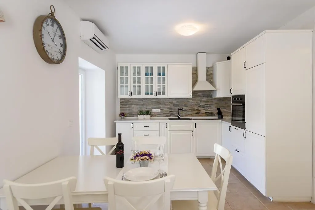 Holiday home Villa Elen Ist Croatia